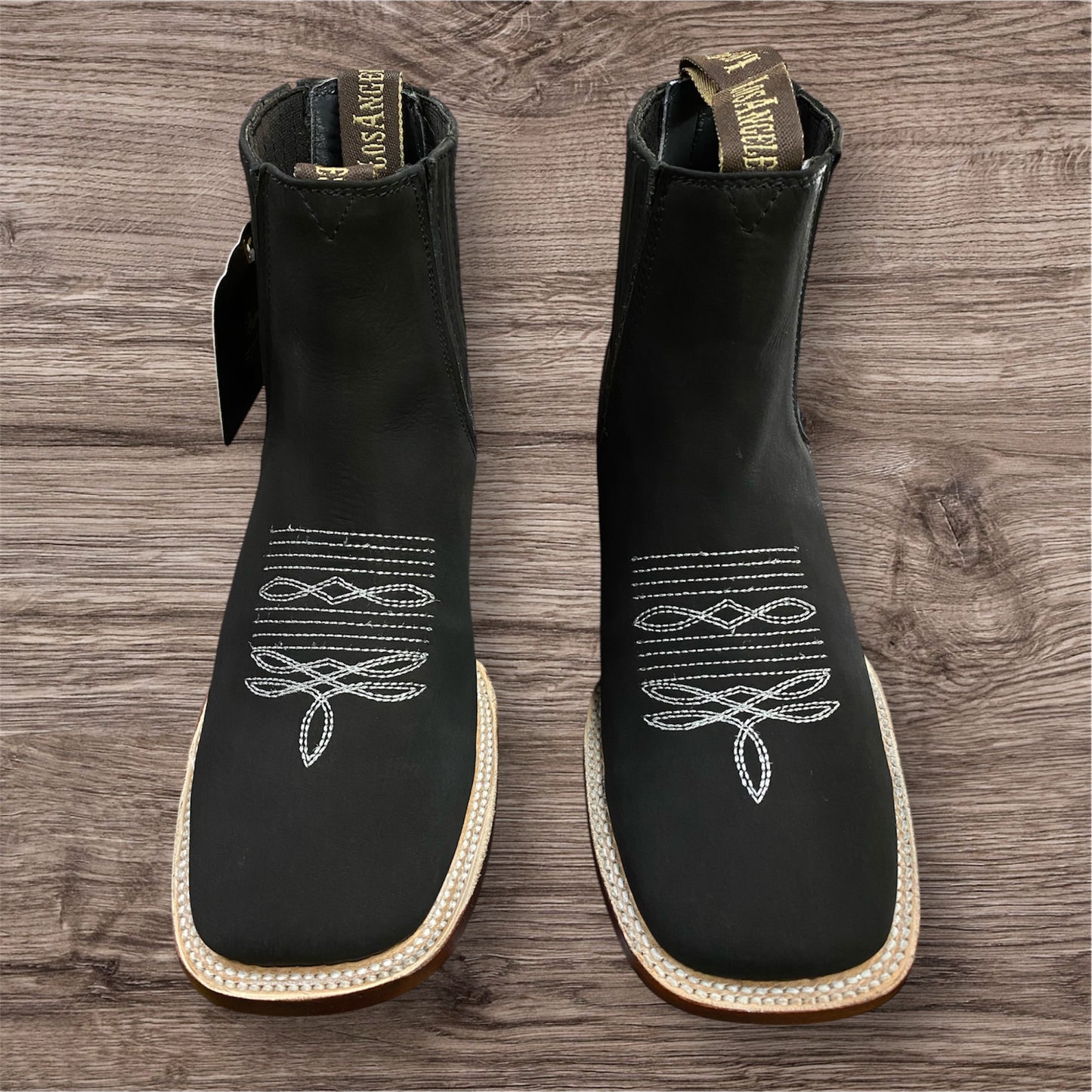 Botin nobuck negro marca Los Ángeles