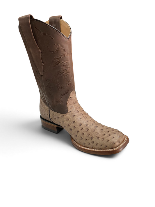 Botas vaqueras Botas El Pistolero PYP de piel de avestruz natural con tubo café y bordado artesanal, punta cuadrada.
