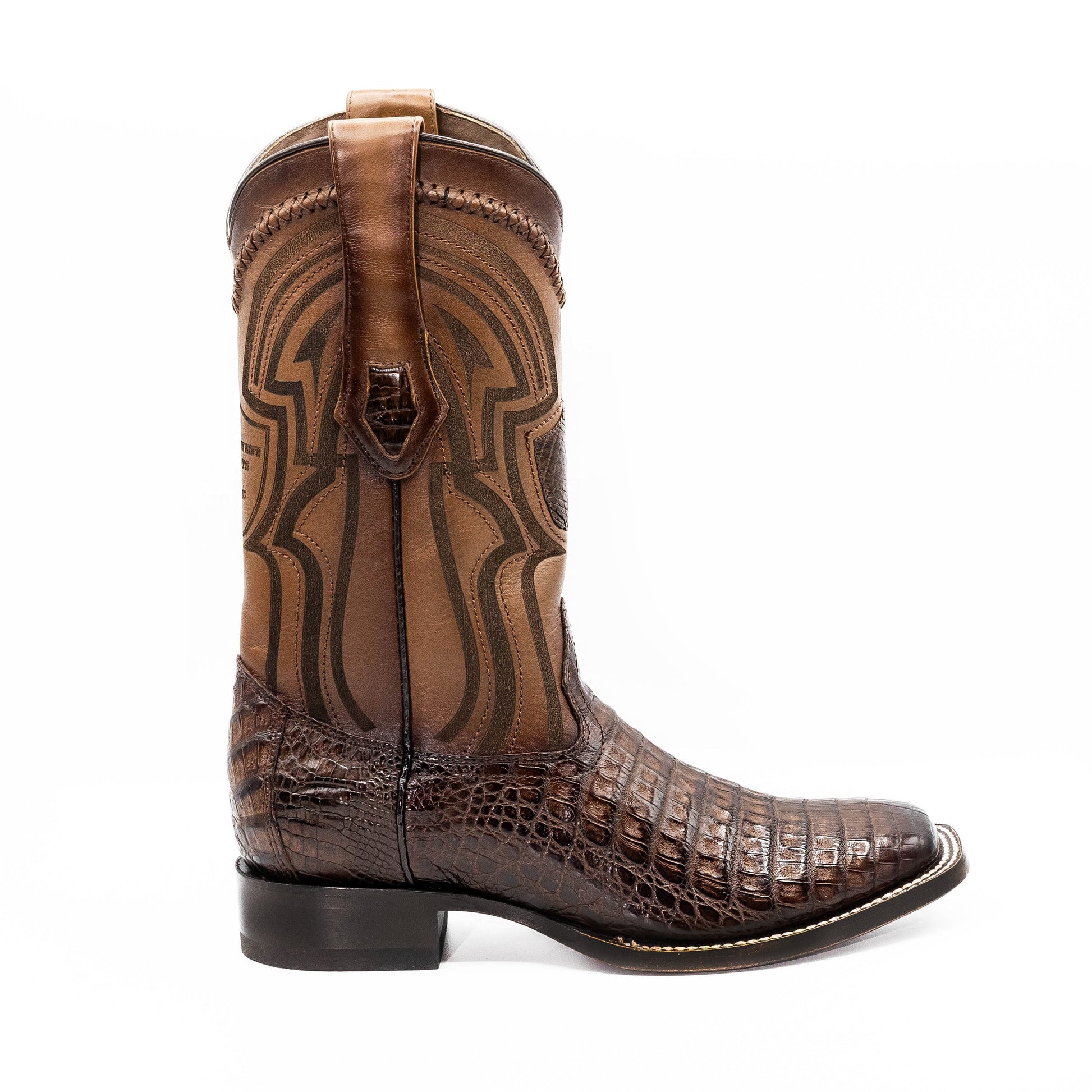 Botas vaqueras Botas El Pistolero PYP de piel con textura de cocodrilo marrón y caño bordado con punta cuadrada.