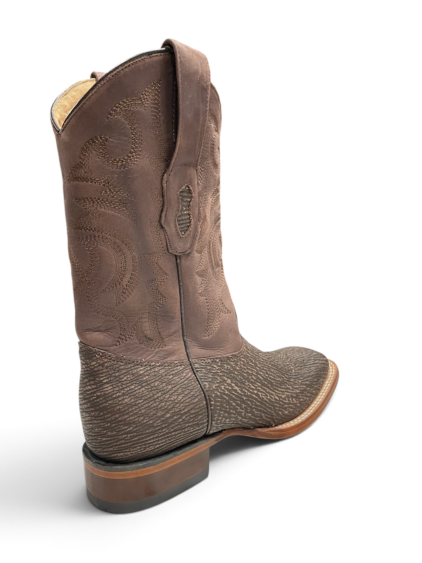 Botas vaqueras Botas El Pistolero PYP de piel de tiburón marrón con punta cuadrada y bordado detallado en el caño.